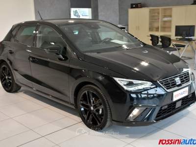 Seat Ibiza 1.0 ECOTSI 95 CV FR + R18 BLACK + FR DESIGN PACK + Nero usata Quinzano D'oglio