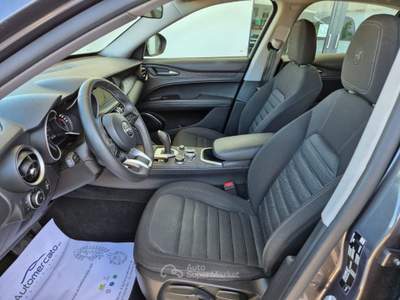 Alfa Romeo Stelvio 2.2 Turbodiesel 160 CV AT8 RWD Business Grigio usata Francavilla Fontana