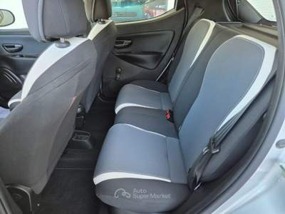 Lancia Ypsilon 1.2 69 CV 5 porte Gold Argento usata Francavilla Fontana