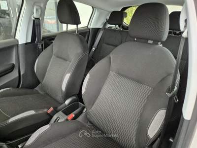 Peugeot 208 1.4 8V HDi 68CV 5p. Business Bianco usata Francavilla Fontana