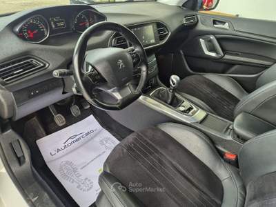 Peugeot 308 BlueHDi 120 S&S Allure Bianco usata Francavilla Fontana