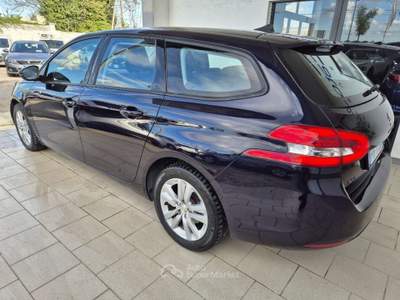 Peugeot 308 BlueHDi 120 S&S SW Business Blu/Azzurro usata Francavilla Fontana
