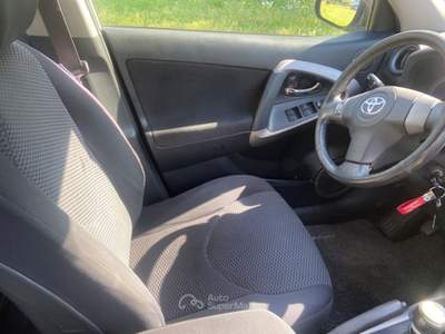 Toyota RAV4 TOYOTA  RAV 2.2 D-4D  SOL Argento usata CAVA MANARA