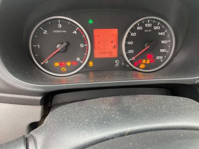 Mitsubishi L200 mitsubishi l 200 club cub  2.4 Bianco usata CAVA MANARA