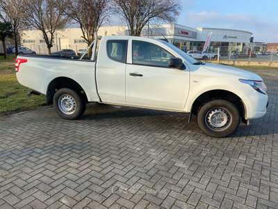 Mitsubishi L200 mitsubishi l 200 club cub  2.4 Bianco usata CAVA MANARA