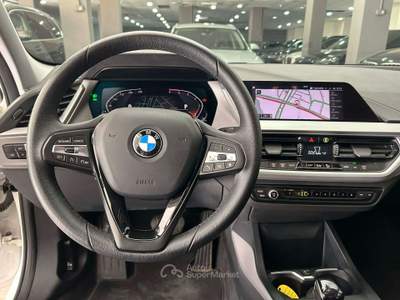 BMW Serie 1 116d 116 Serie 1 F40 116d Business Advantage auto  *TAGLIANDI BMW Bianco usata Roma