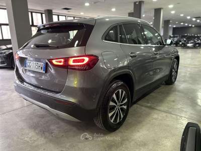 Mercedes-Benz GLA GLA-H247 2020 e phev (eq-power) Sport auto Grigio usata Roma