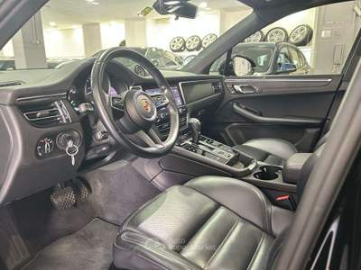 Porsche Macan Macan I 2022 2.0 265cv pdk *TETTO *MEMORIA *APP Nero usata Roma