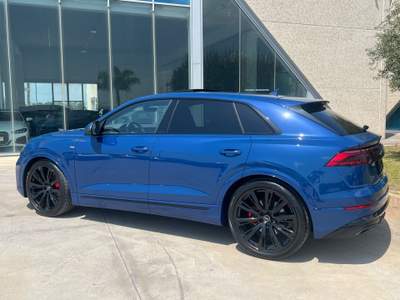 Audi Q8 SUV TDI quattro 210 kW tiptronic S line edition Possibilità noleggio no scoring Blu/Azzurro usata Gela