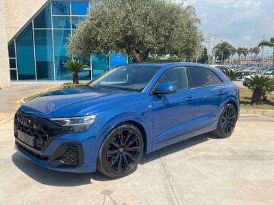 Audi Q8 SUV TDI quattro 210 kW tiptronic S line edition Possibilità noleggio no scoring Blu/Azzurro usata Gela