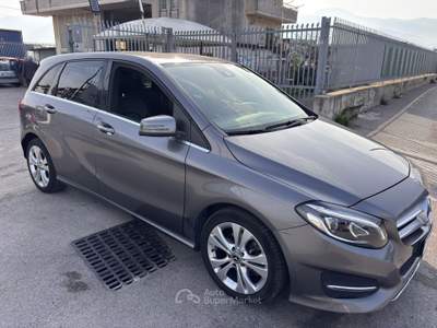 Mercedes-Benz Classe B MOTORE MERCEDES Grigio usata Santa Maria la Carità