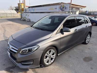 Mercedes-Benz Classe B MOTORE MERCEDES Grigio usata Santa Maria la Carità
