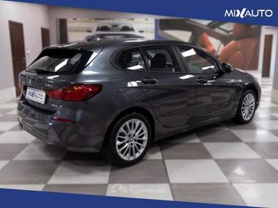 BMW Serie 1 118d d Advantage Auto Grigio usata Latina