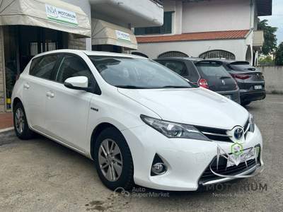 Toyota Auris 
                                                                                                                                                         Bianco usata Campi Bisenzio