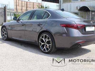 Alfa Romeo Giulia 2.2 TURBO DIESEL 190 CV AWD AUTOMATIC Grigio usata Napoli