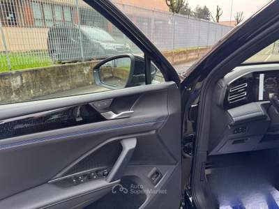 Volkswagen Tiguan 2.0 TDI 193CV DSG 4MOT R-Line usata Modena