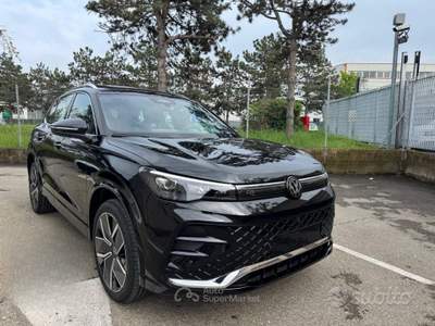 Volkswagen Tiguan 2.0 TDI 193CV DSG 4MOT R-Line usata Modena