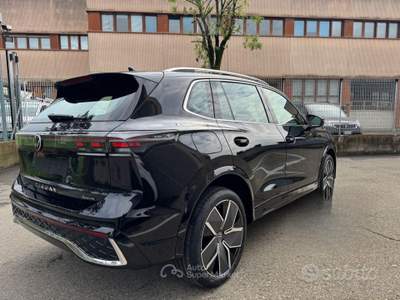 Volkswagen Tiguan 2.0 TDI 193CV DSG 4MOT R-Line usata Modena