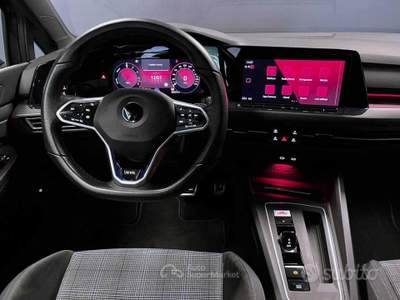 Volkswagen Golf GTE DSG Plug-In Hybrid usata CARRARA