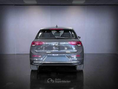 Volkswagen Golf GTE DSG Plug-In Hybrid usata CARRARA