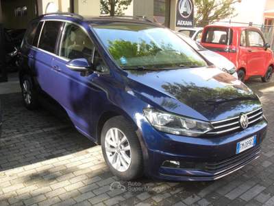 Volkswagen Touran SCR DSG Business usata Sorbolo Mezzani