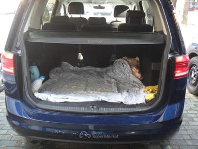 Volkswagen Touran SCR DSG Business usata Sorbolo Mezzani