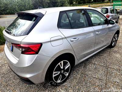 Skoda Fabia 1.0 MPI 80 CV Ambition Argento usata Trevi