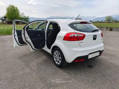Kia Rio UNIPROPRIETARIO TAGLIANDATA  Bianco usata Vicenza