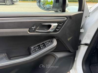 Porsche Macan 2.0 T Bianco usata Castiglione delle Stiviere