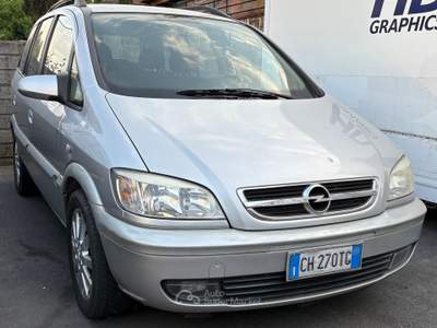 Opel Zafira Opel Zafira 2.2 DTI Elegance 7 posti Argento usata Torino
