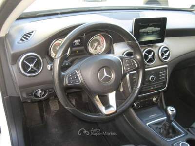 Mercedes-Benz GLA D EXECUTIVE Bianco usata Albissola Marina