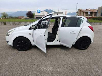 Opel Corsa GPL TECH EDITION  Bianco usata Vicenza