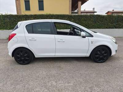 Opel Corsa GPL TECH EDITION  Bianco usata Vicenza