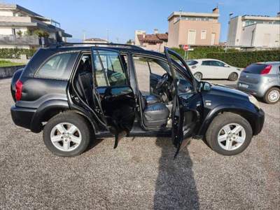 Toyota RAV4 Benzina ( PELLE - TETTO - CRUIS CONTROL ) Nero usata Vicenza