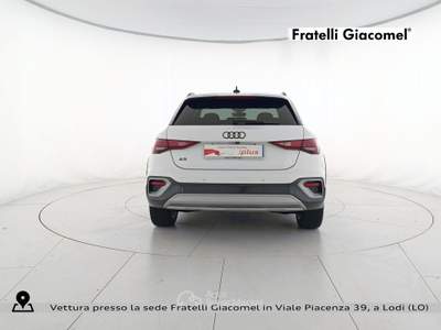 Audi A3 allstreet 2.0 tdi business 150cv s-tronic Bianco usata Assago