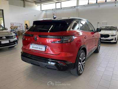 Renault Austral  -  full hybrid e-tech 200 cv iconic Rosso usata Vinci