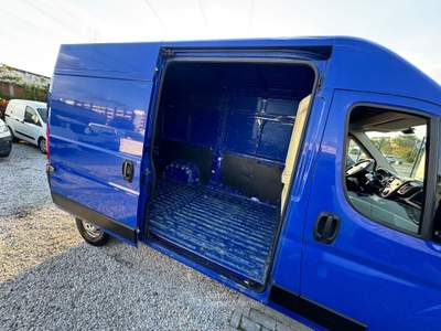 Peugeot Boxer 2.2 BlueHDi Cargo L2H2 Iva Compresa Blu/Azzurro usata Prato