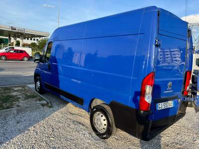 Peugeot Boxer 2.2 BlueHDi Cargo L2H2 Iva Compresa Blu/Azzurro usata Prato
