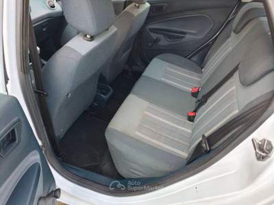 Ford Fiesta Benzina/G.P.L. ( DISTRIBUZIONE FATTA ) Bianco usata Vicenza
