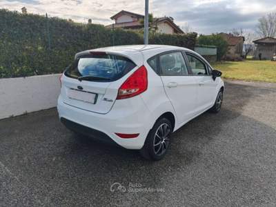 Ford Fiesta Benzina/G.P.L. ( DISTRIBUZIONE FATTA ) Bianco usata Vicenza