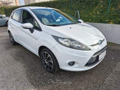 Ford Fiesta Benzina/G.P.L. ( DISTRIBUZIONE FATTA ) Bianco usata Vicenza