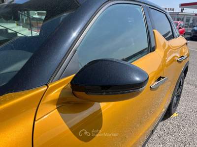 DS Automobiles DS 3 BlueHDi 130 Automatico Performance Line Giallo usata Milano