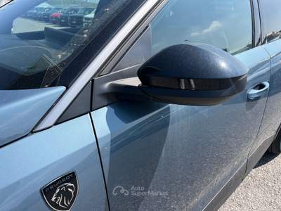 Peugeot 3008 Hybrid 145 GT e-DCS 6 Blu/Azzurro usata Milano