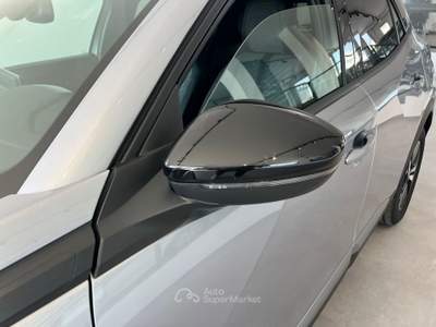 Peugeot 2008 PureTech 130 EAT8 Allure S/S Grigio usata Milano