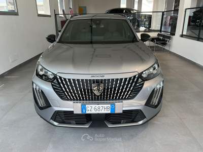 Peugeot 2008 PureTech 130 EAT8 Allure S/S Grigio usata Milano