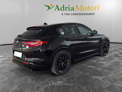 Alfa Romeo Stelvio 2.2 Turbo Diesel 210CV Veloce AT8 Q4 Nero usata Pordenone