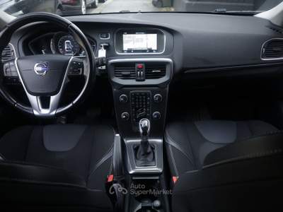 Volvo V40 Volvo V40 D2 1.6 Powershift Momentum Unicoproprietario Nero usata Torino