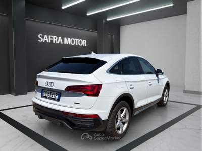 Audi Q5 40 TDI Busin. Advanced quattro S tronic Bianco usata Rende