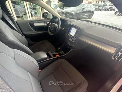 Volvo XC40 T5 Plug-in Hybrid Recharge Inscription Grigio usata Pordenone