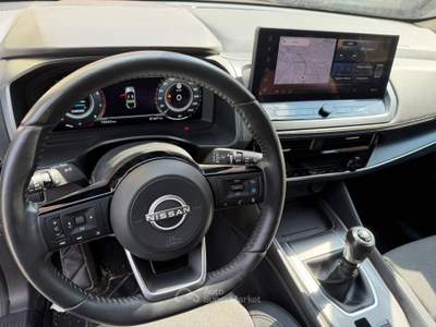 Nissan Qashqai 1.3 MHEV 140 N-Connecta Argento usata Novara